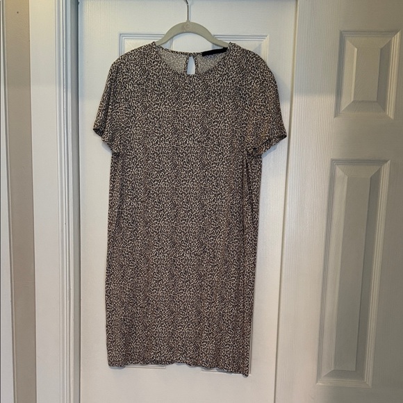 Jenni Kayne Leopard Print T-Shirt Dress Size S - Picture 1 of 3